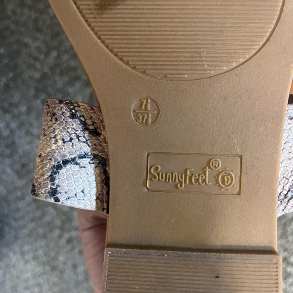 Sunnyfeet sandals - Picture 2 of 2